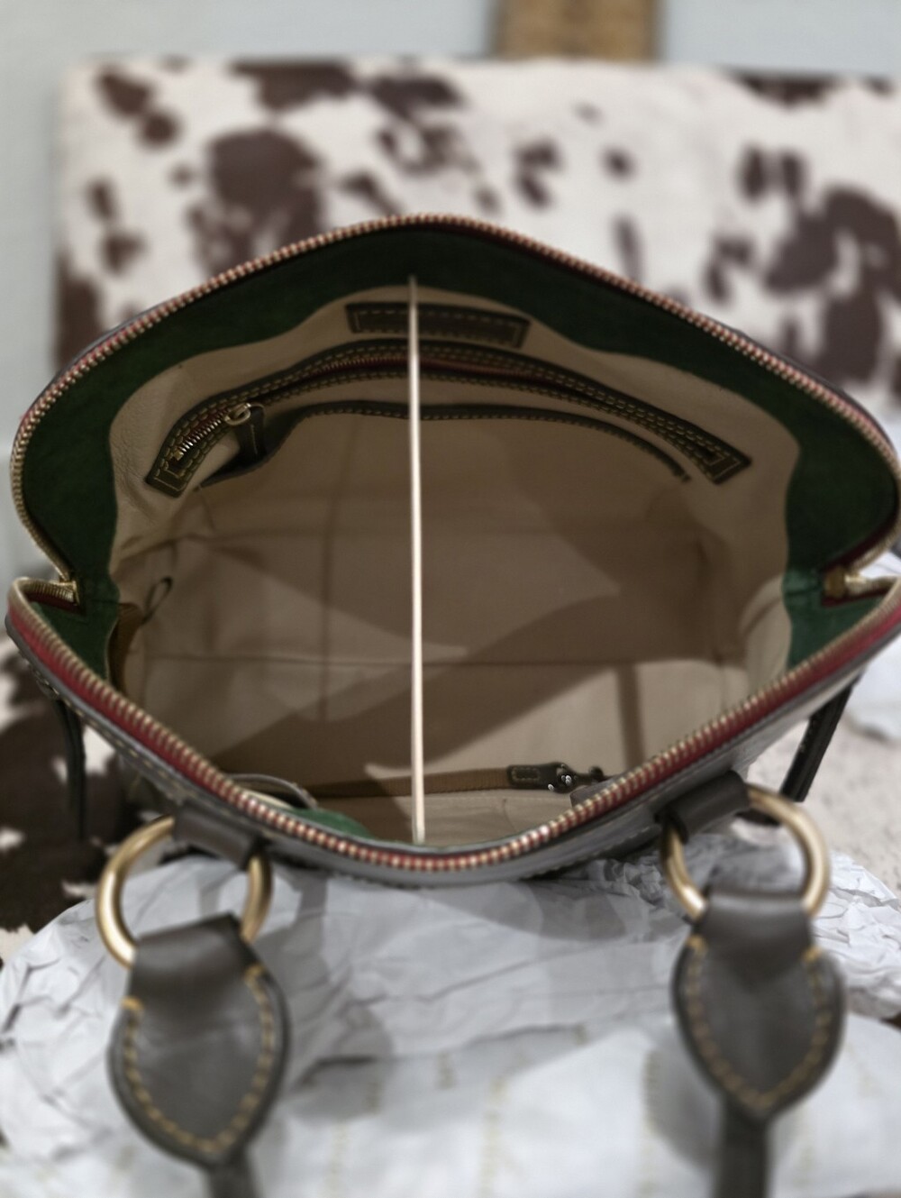 Dooney & Bourke - Picture 5 of 8